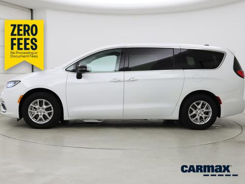 White 2024 Chrysler Pacifica Touring L