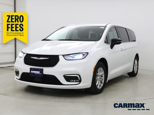 White 2024 Chrysler Pacifica Touring L
