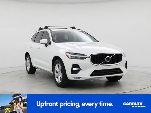 2022 Volvo XC60 B5 Momentum