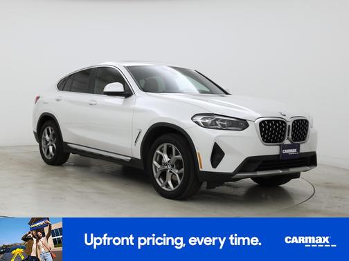 White 2023 BMW X4 XDrive30i