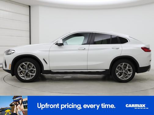 White 2023 BMW X4 XDrive30i