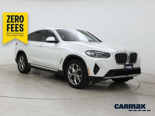 White 2023 BMW X4 XDrive30i