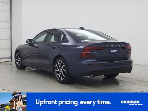 Blue 2020 Volvo S60 T6 Momentum
