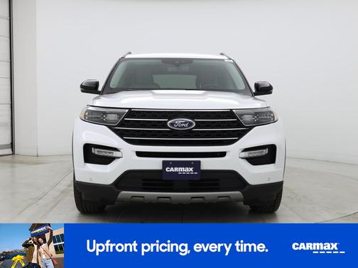 White 2023 Ford Explorer XLT