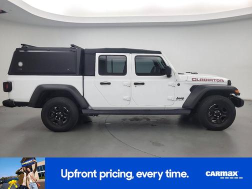 White 2025 Jeep Gladiator Sport