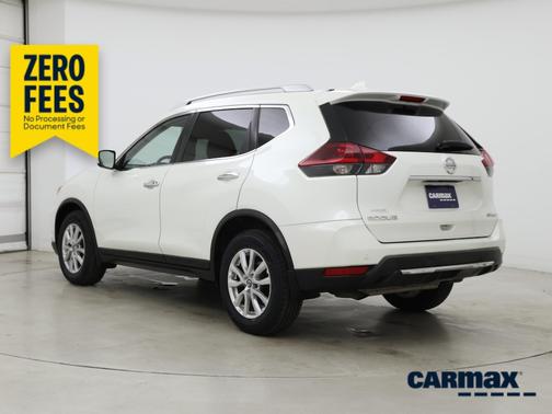 White 2020 Nissan Rogue SV