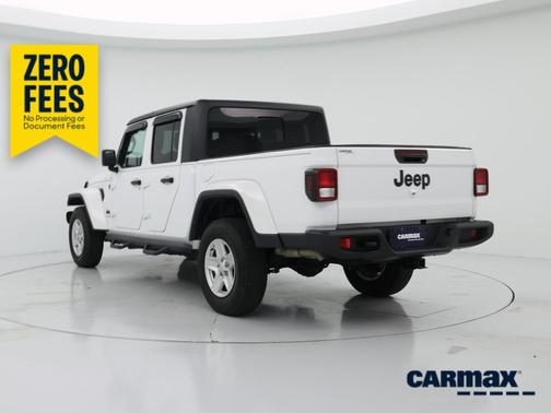 White 2022 Jeep Gladiator Sport S