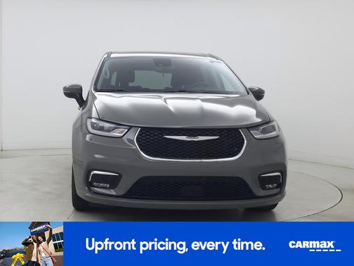 Gray 2023 Chrysler Pacifica Touring L