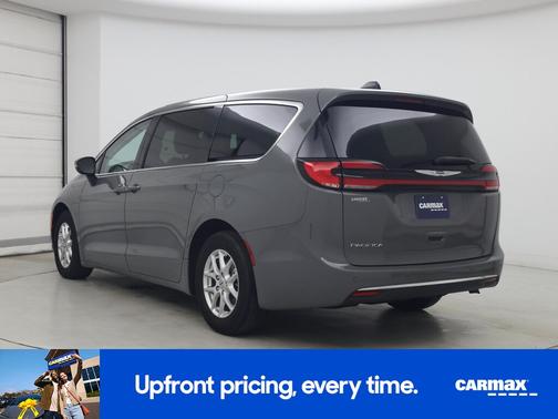 Gray 2023 Chrysler Pacifica Touring L