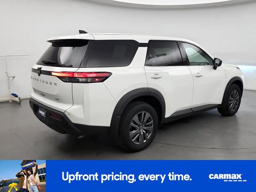 2024 Nissan Pathfinder S