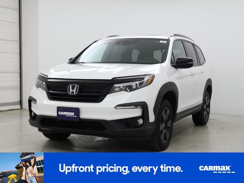 White 2022 Honda Pilot Trailsport