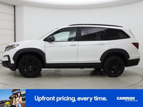 White 2022 Honda Pilot Trailsport