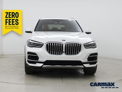 White 2022 BMW X5 sDrive40i