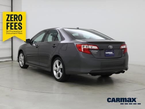 Gray 2014 Toyota Camry SE