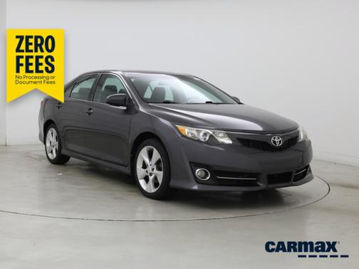 Gray 2014 Toyota Camry SE
