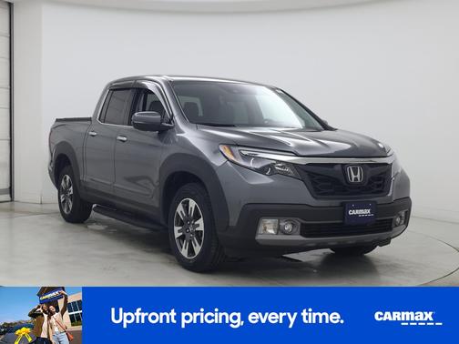 Gray 2017 Honda Ridgeline RTL-E