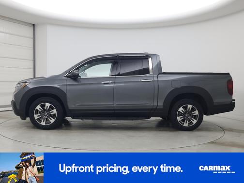 Gray 2017 Honda Ridgeline RTL-E