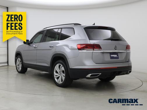 Silver 2023 Volkswagen Atlas SE w/Tech
