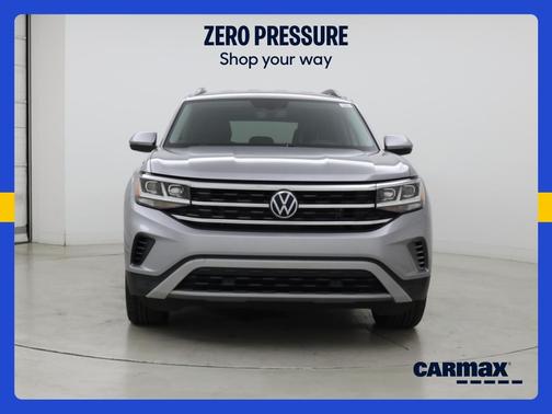 Silver 2023 Volkswagen Atlas SE w/Tech