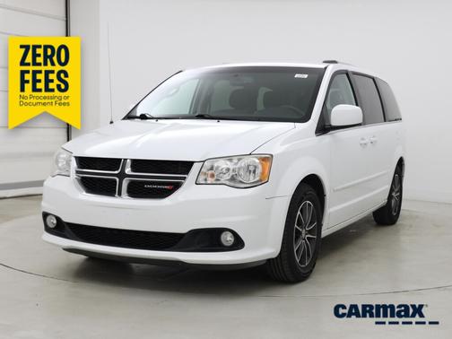 White 2017 Dodge Grand Caravan SXT