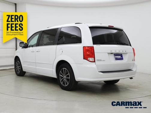 White 2017 Dodge Grand Caravan SXT