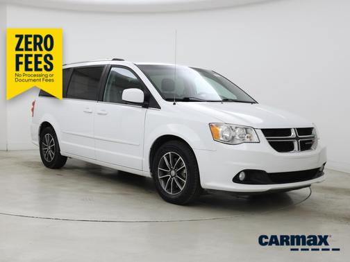 White 2017 Dodge Grand Caravan SXT