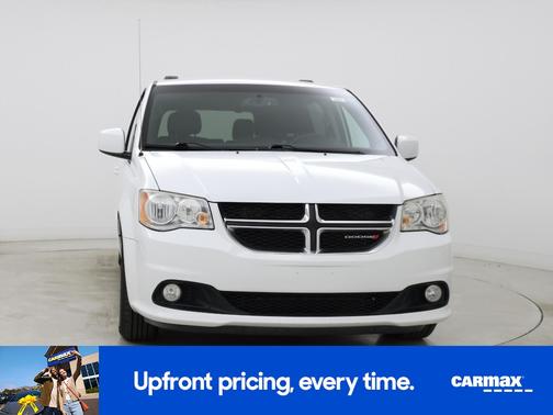 White 2017 Dodge Grand Caravan SXT