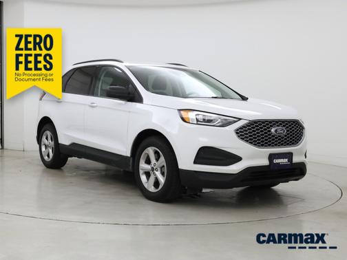 White 2024 Ford Edge SE
