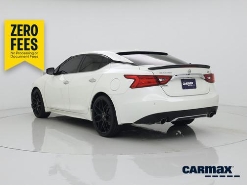 White 2017 Nissan Maxima SR