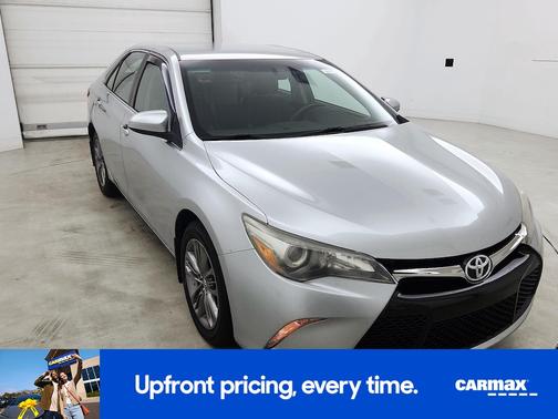 Silver 2015 Toyota Camry SE