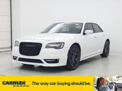 2023 Chrysler 300 Touring L