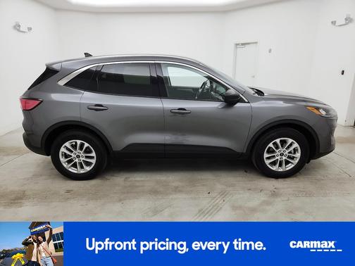 Gray 2022 Ford Escape SE