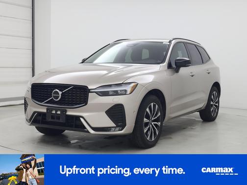 Pearl 2023 Volvo XC60 B5 Plus Dark Theme