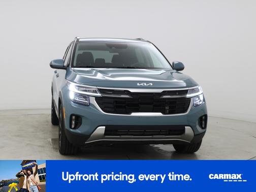 Blue 2024 Kia Seltos SX