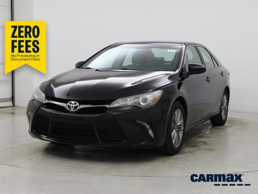 Black 2015 Toyota Camry SE
