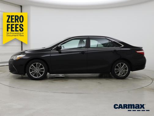 Black 2015 Toyota Camry SE