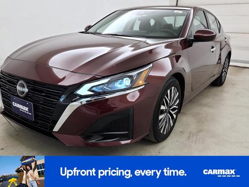 2023 Nissan Altima SV