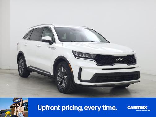 White 2022 Kia Sorento Hybrid S