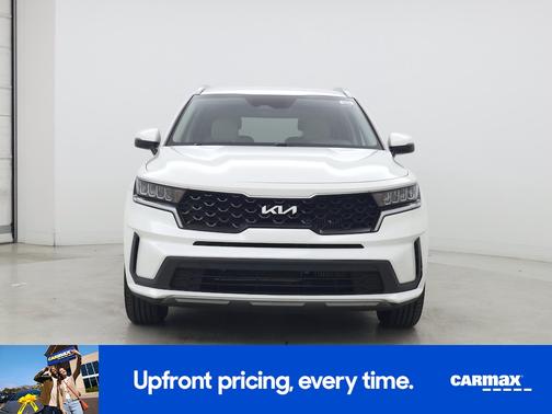 White 2022 Kia Sorento Hybrid S