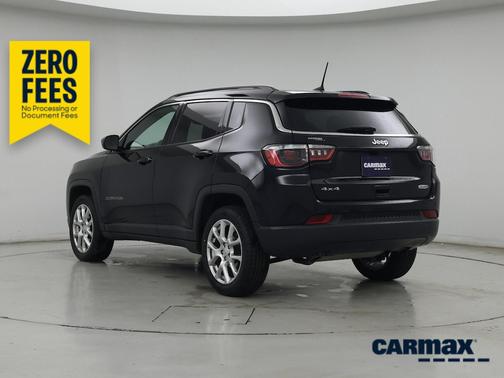 Black 2023 Jeep Compass Latitude Lux
