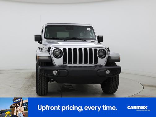 Silver 2022 Jeep Wrangler Unlimited Sahara Altitude