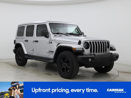 Silver 2022 Jeep Wrangler Unlimited Sahara Altitude