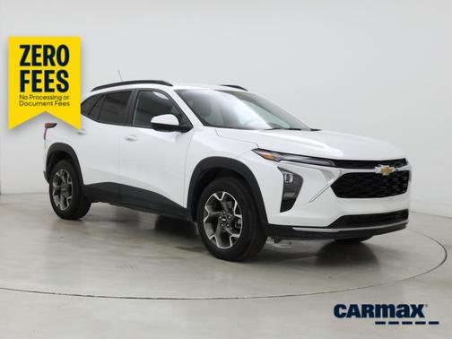 White 2025 Chevrolet Trax LT