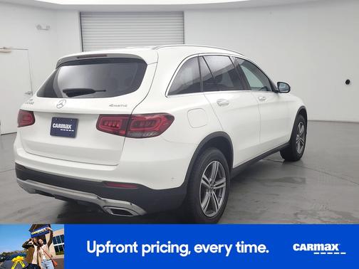 White 2022 Mercedes-Benz GLC 300