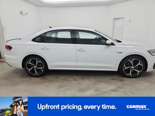 2020 Volkswagen Passat R-Line