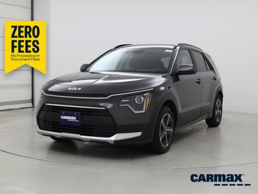 Gray 2024 Kia Niro LX