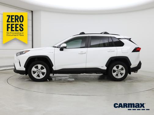 White 2021 Toyota RAV4 Hybrid XLE