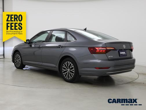 Gray 2019 Volkswagen Jetta SE