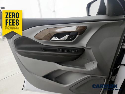 White 2021 GMC Terrain SLE