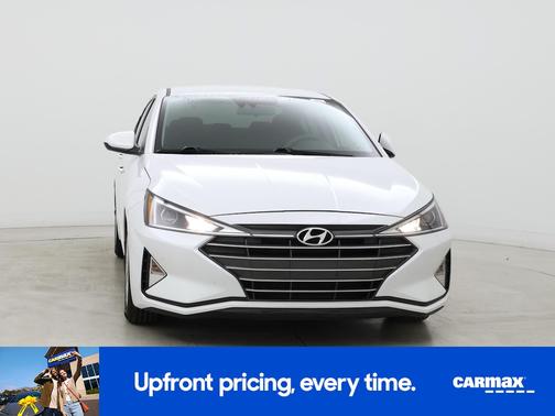 White 2020 Hyundai ELANTRA SE